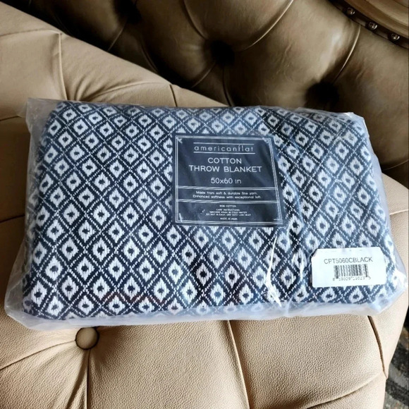 Americanflat Cotton Throw Blanket 50x60 Brown White with fringes - Picture 1 of 3